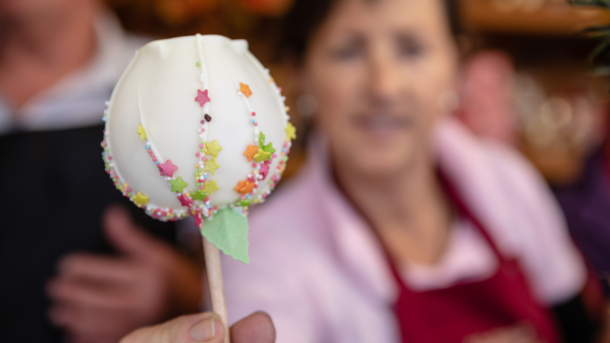 Aus was besteht weisser Zuckerguss?